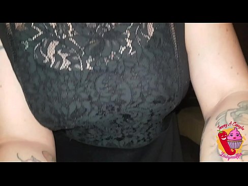 ❤️ Slutty မိထွေးက သူ့ကို blowjob နှင့် စပိန်ကို ပေးသည်။ Sluts မှာ ငါတို့မှာ